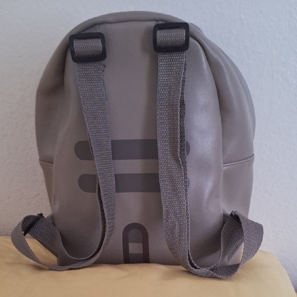 Pusheen Gray Mini Backpack - Picture 2 of 8
